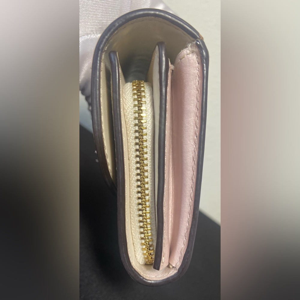 COACH Signature Slim Wallet EUC β¨π - Picture 14 of 16